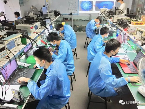 第三屆計(jì)算機(jī)檢測(cè)維修與數(shù)據(jù)恢復(fù)模擬比賽在紅警實(shí)訓(xùn)車間成功舉辦，助力計(jì)算機(jī)技術(shù)培訓(xùn)新發(fā)展